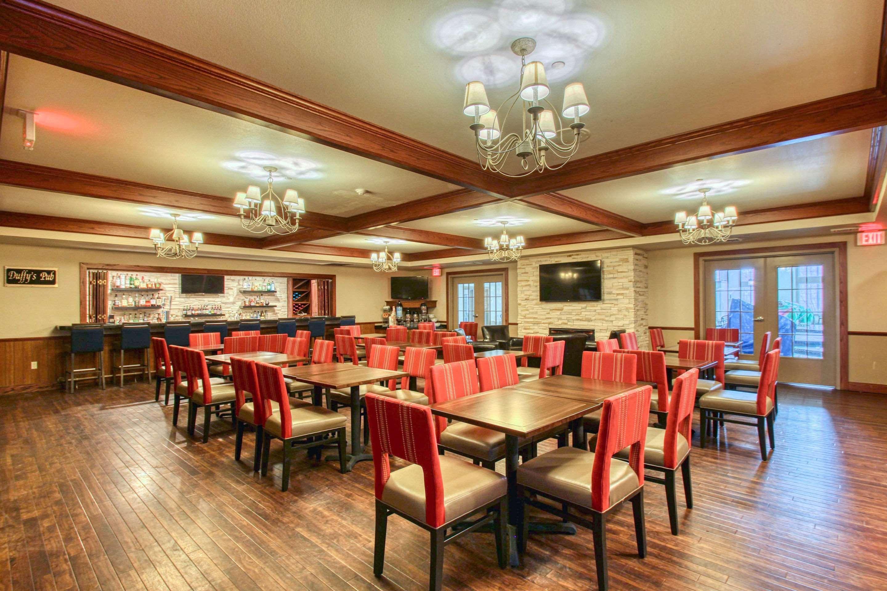 Comfort Suites Milwaukee Airport Oak Creek Bagian luar foto