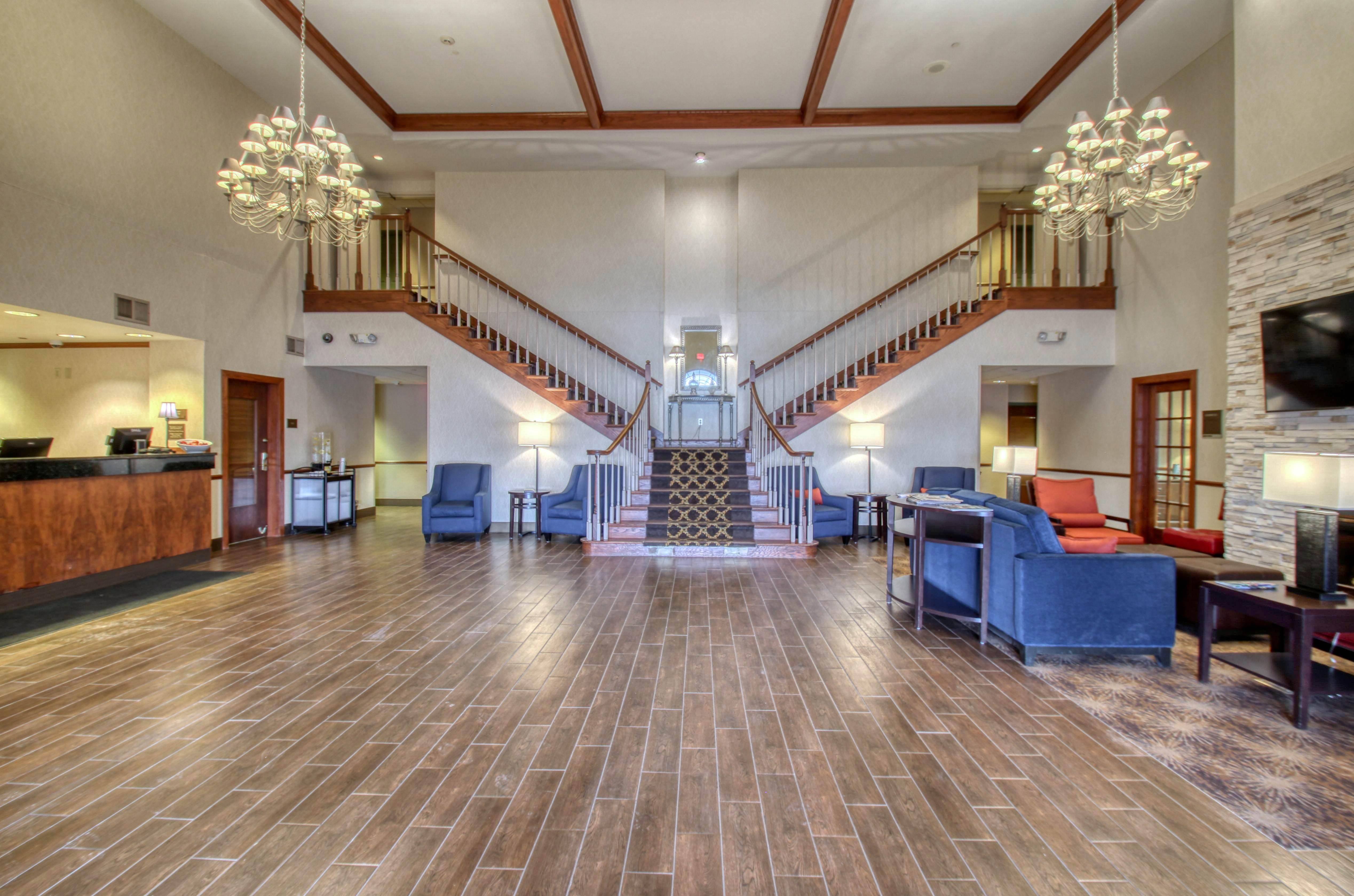 Comfort Suites Milwaukee Airport Oak Creek Bagian luar foto