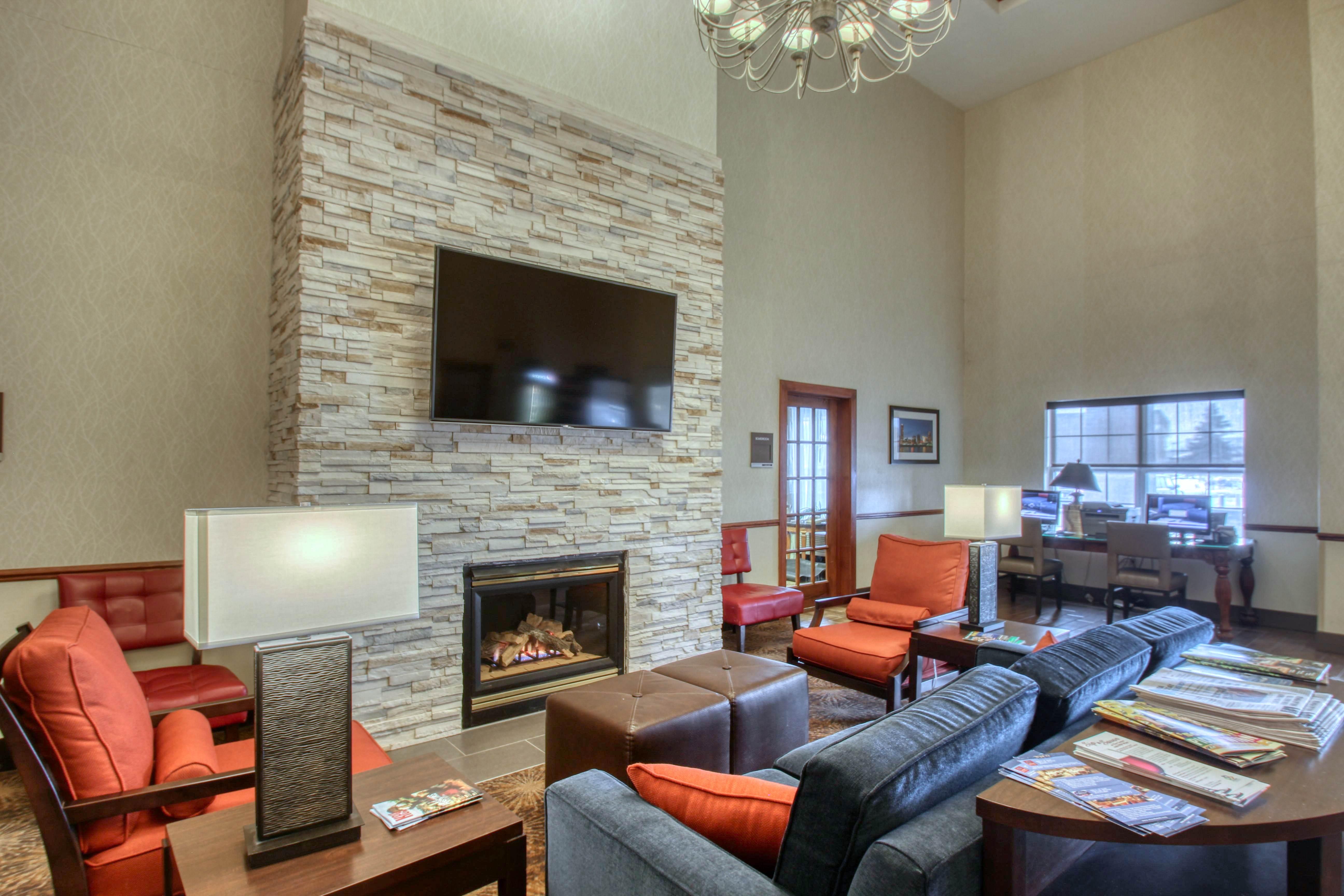 Comfort Suites Milwaukee Airport Oak Creek Bagian luar foto