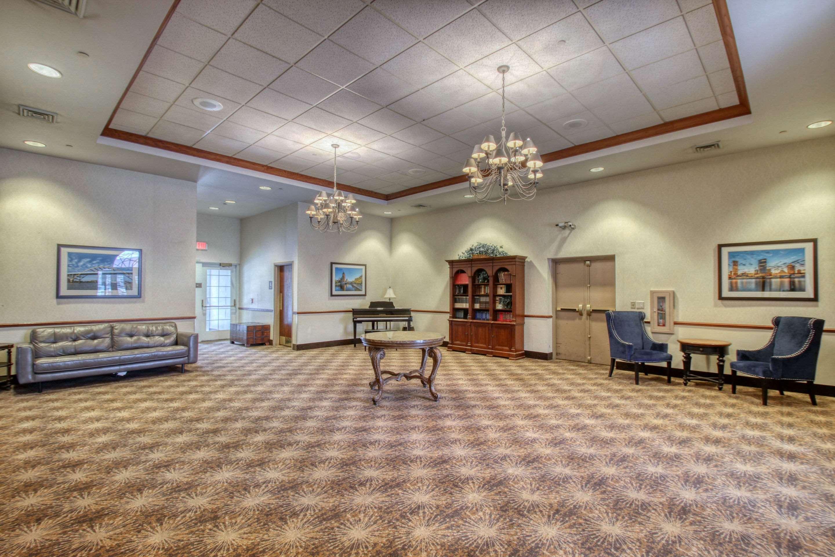 Comfort Suites Milwaukee Airport Oak Creek Bagian luar foto